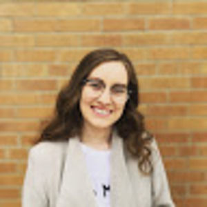 Meet your Posher, Danae